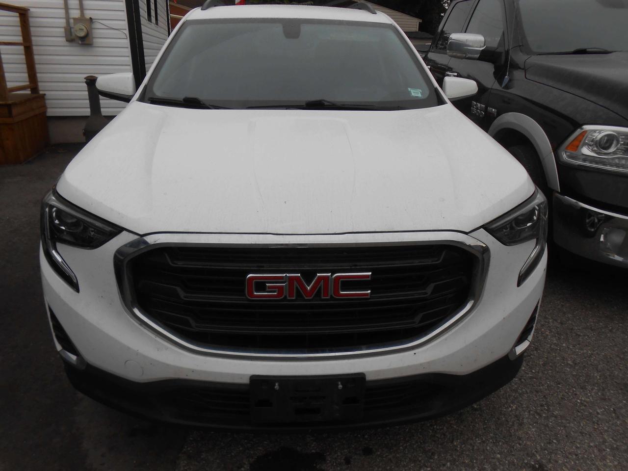2018 GMC Terrain SLE, Back Up Camera, Heated Seats Photo5