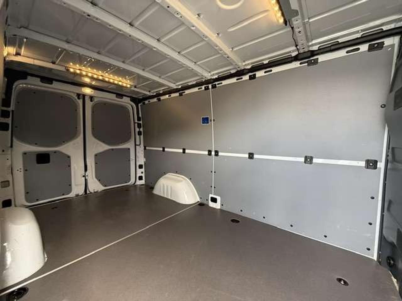 2025 Mercedes-Benz Sprinter LikeNew! Only6,182km 144WheelBaseLowRoof Warranty Photo