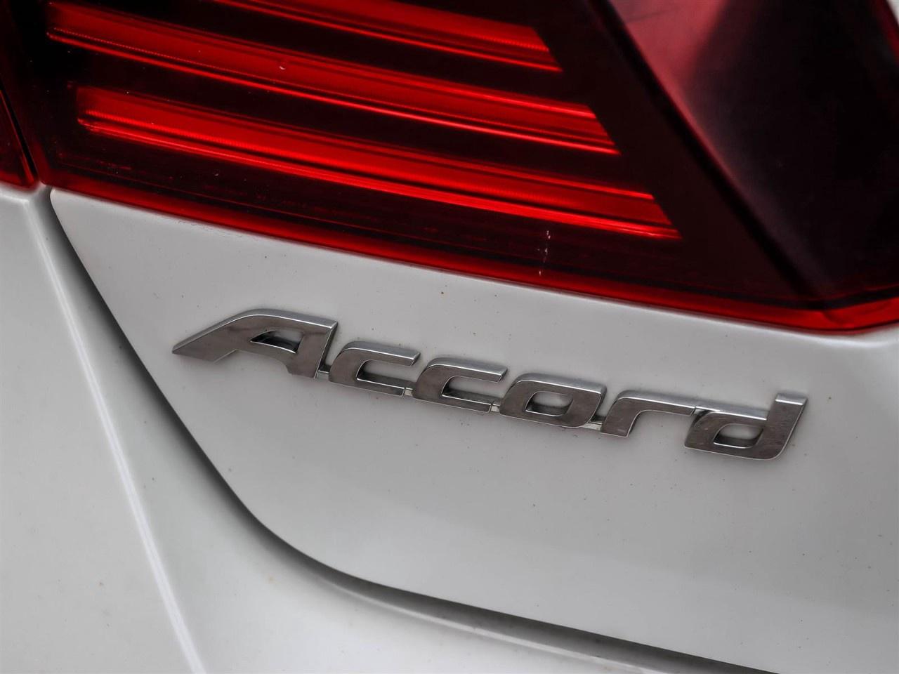 2017 Honda Accord Sedan Touring CVT Sedan Photo