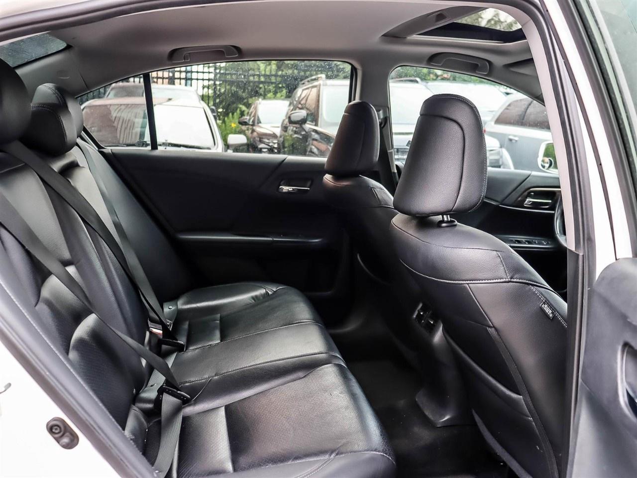 2017 Honda Accord Sedan Touring CVT Sedan Photo