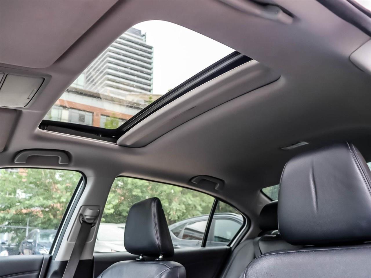 2017 Honda Accord Sedan Touring CVT Sedan Photo