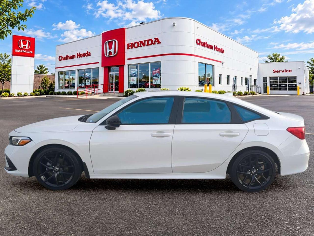 2024 Honda Civic Sport CVT Sedan 7 Year/160,000 km Warranty included Photo4