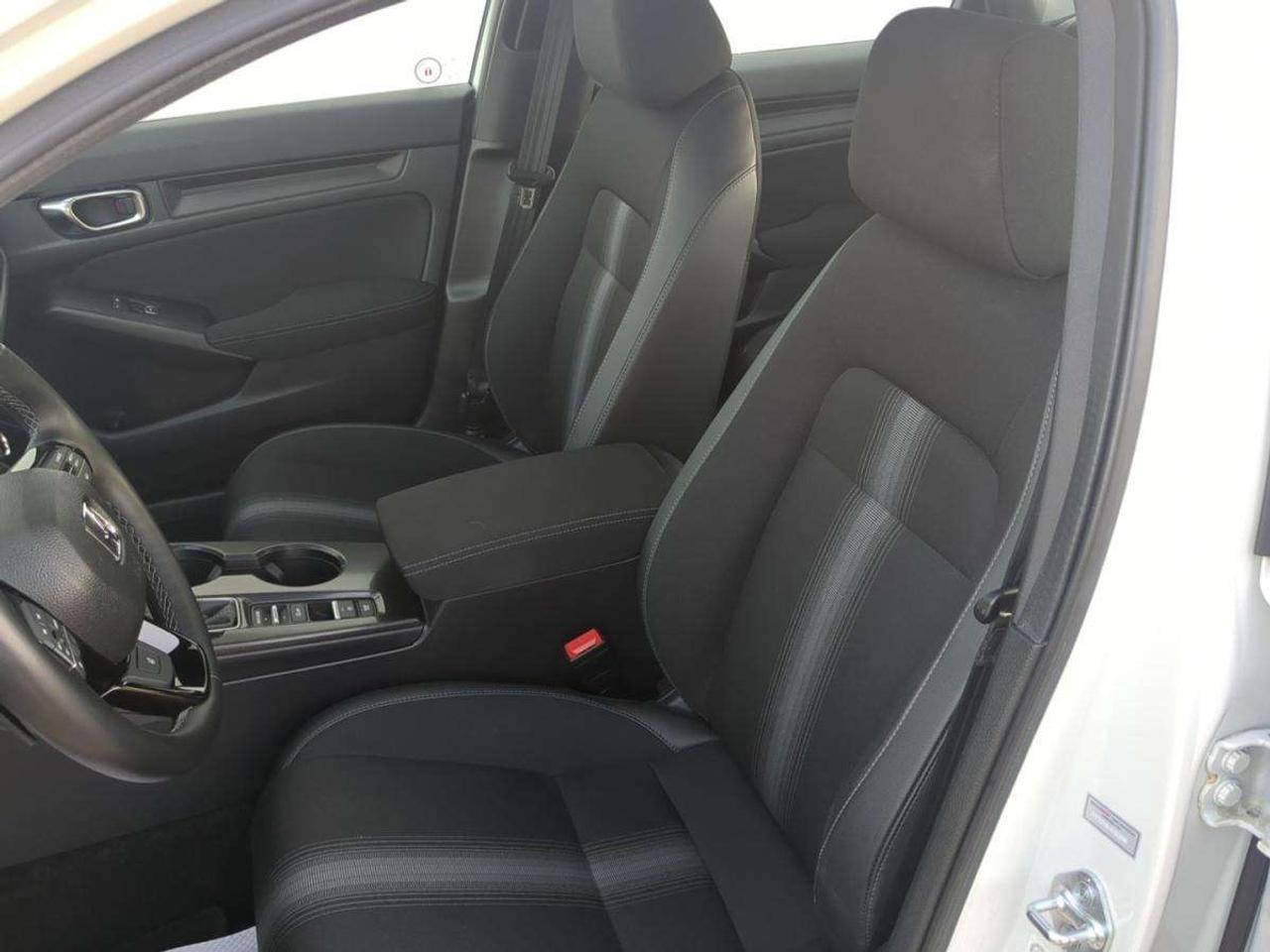 2024 Honda Civic Sport CVT Sedan 7 Year/160,000 km Warranty included Photo