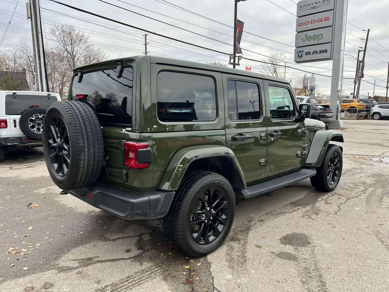 2021 Jeep Wrangler Unlimited Sahara Photo