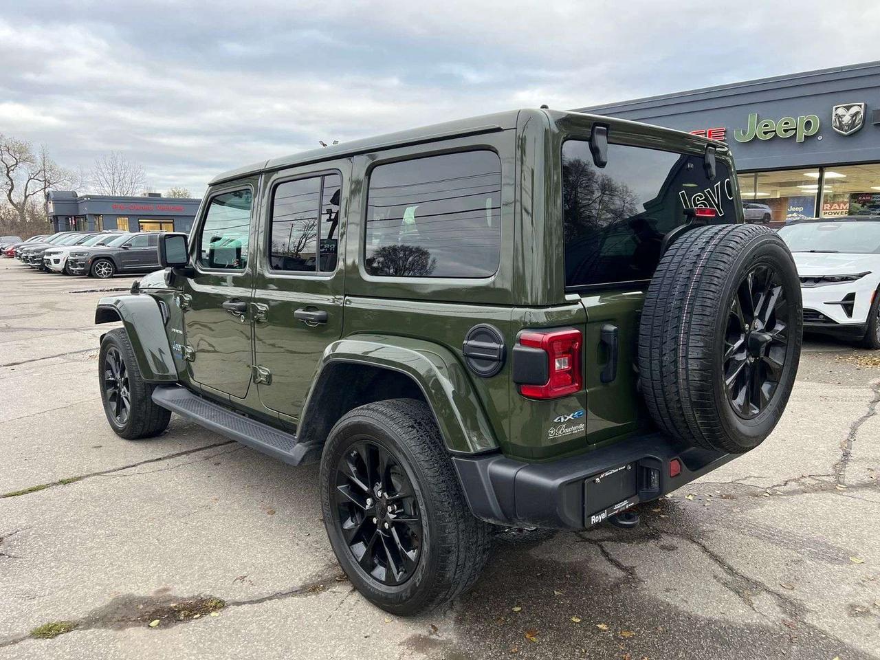 2021 Jeep Wrangler Unlimited Sahara Photo
