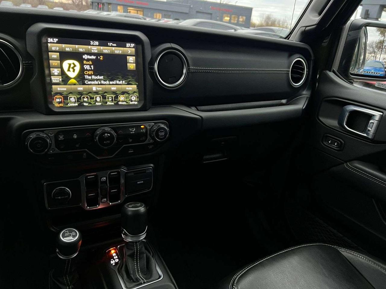 2021 Jeep Wrangler Unlimited Sahara Photo