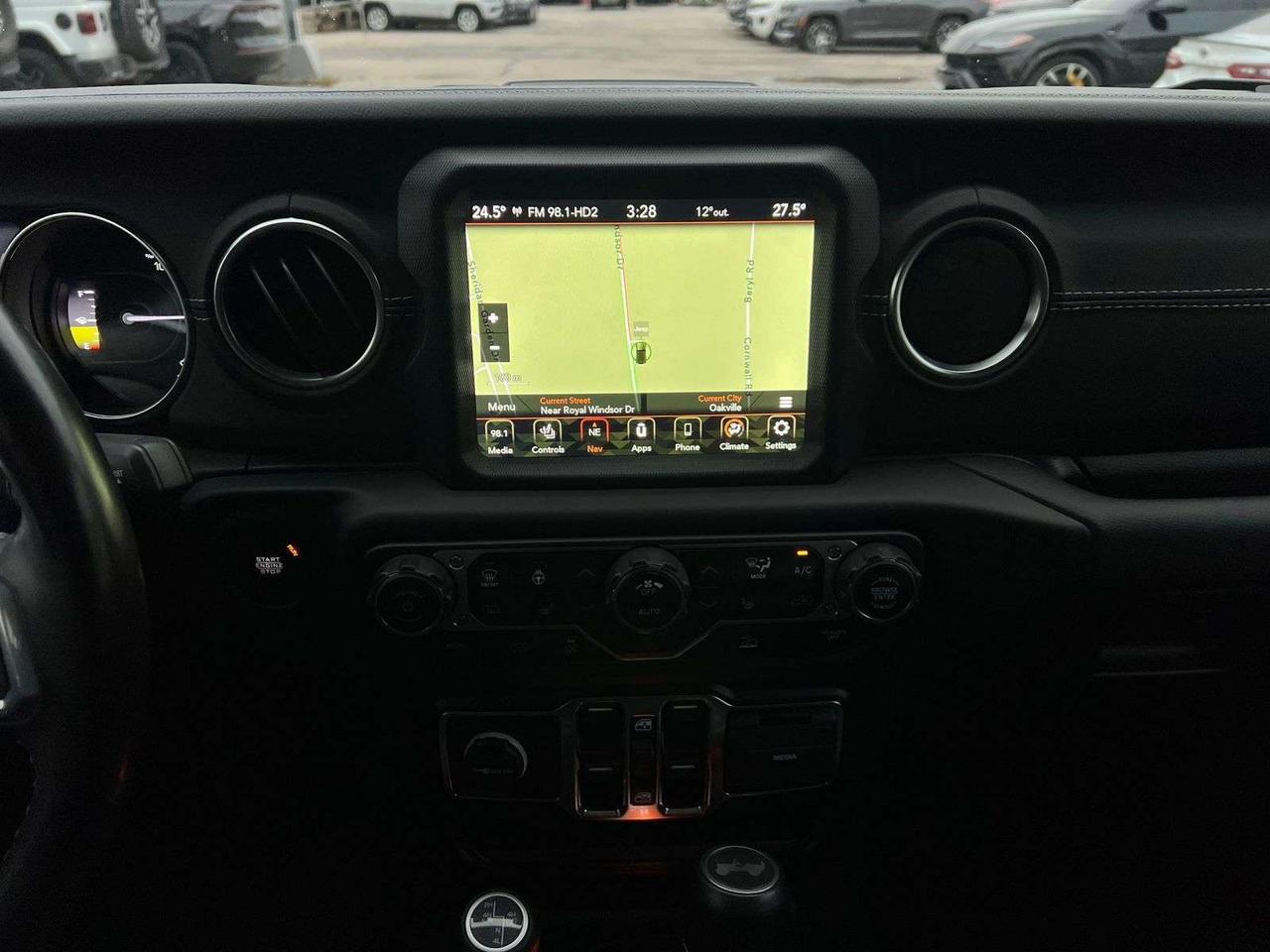 2021 Jeep Wrangler Unlimited Sahara Photo