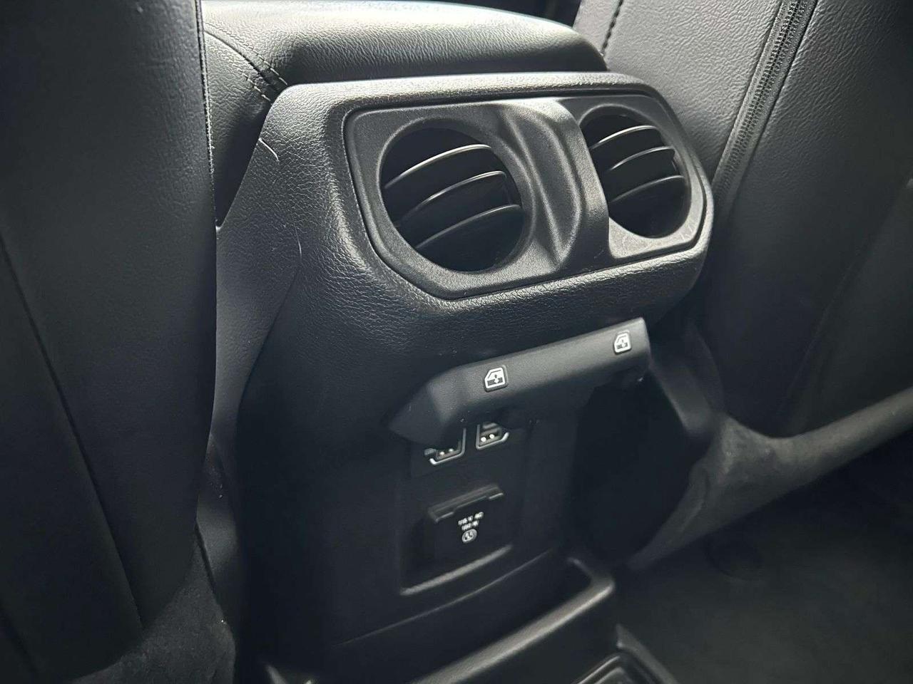 2021 Jeep Wrangler Unlimited Sahara Photo