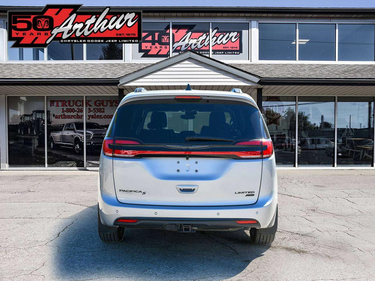 2026 Chrysler Pacifica Limited AWD Photo