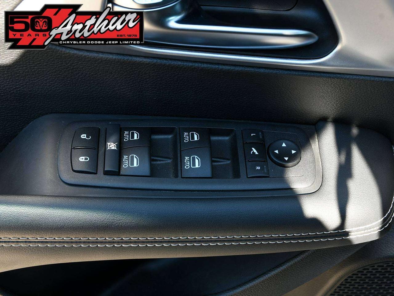 2026 Chrysler Pacifica Limited AWD Photo