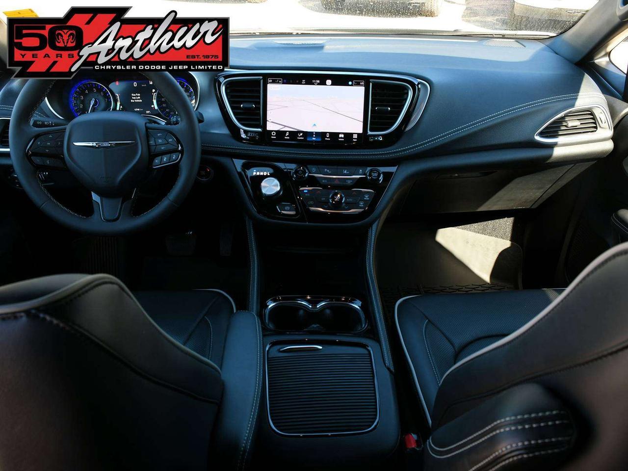 2026 Chrysler Pacifica Limited AWD Photo