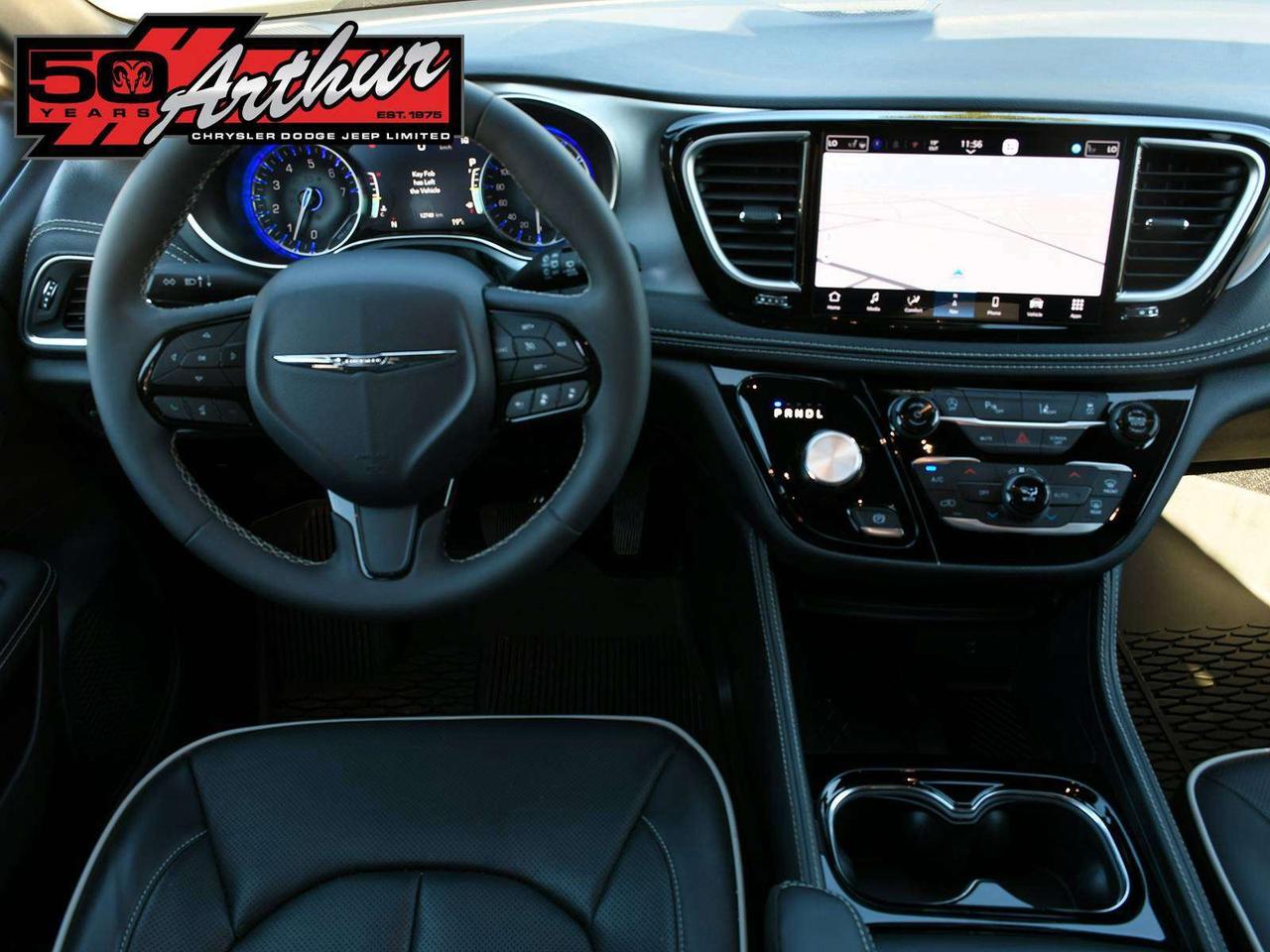 2026 Chrysler Pacifica Limited AWD Photo