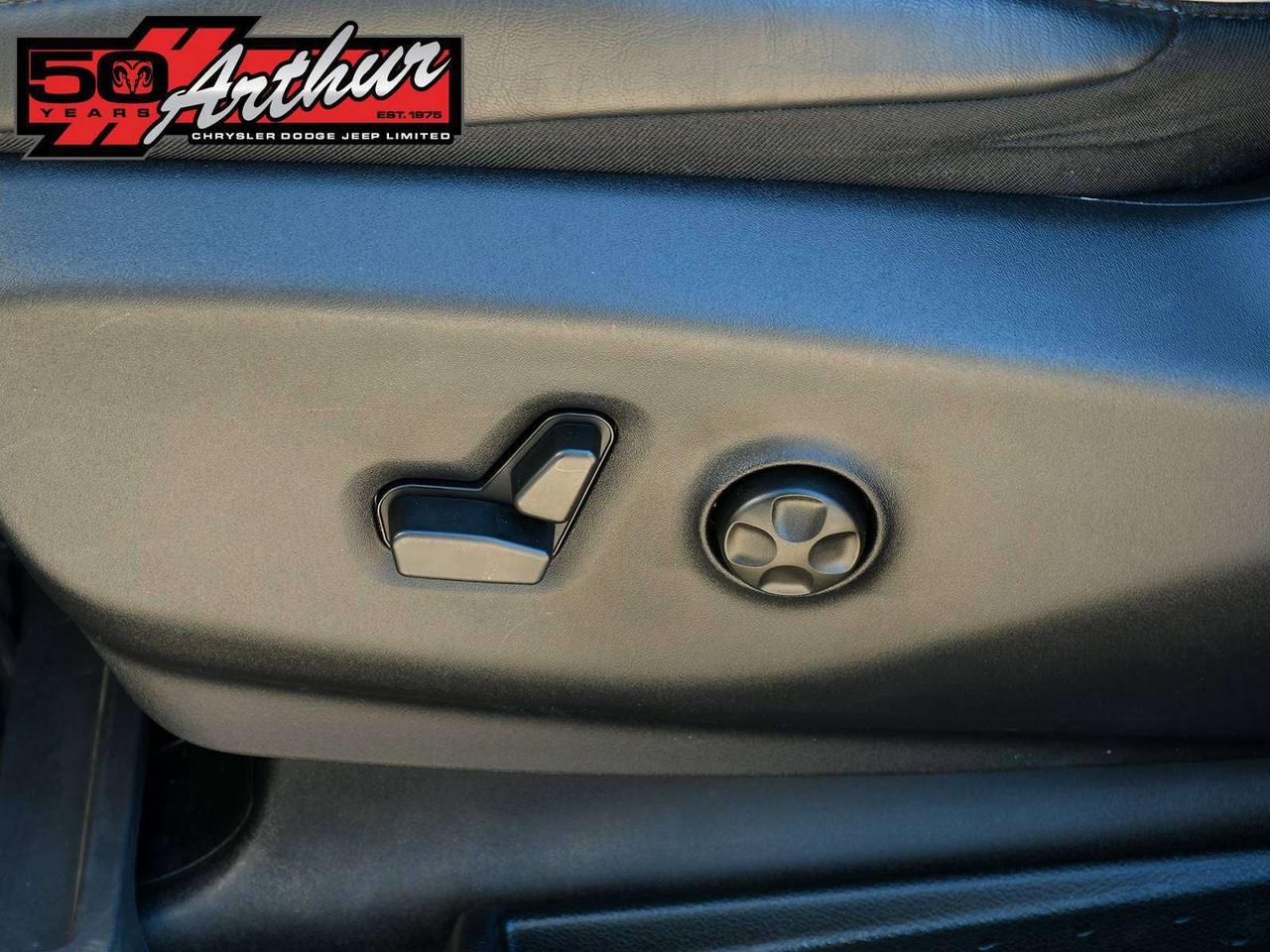 2026 Chrysler Pacifica Limited AWD Photo