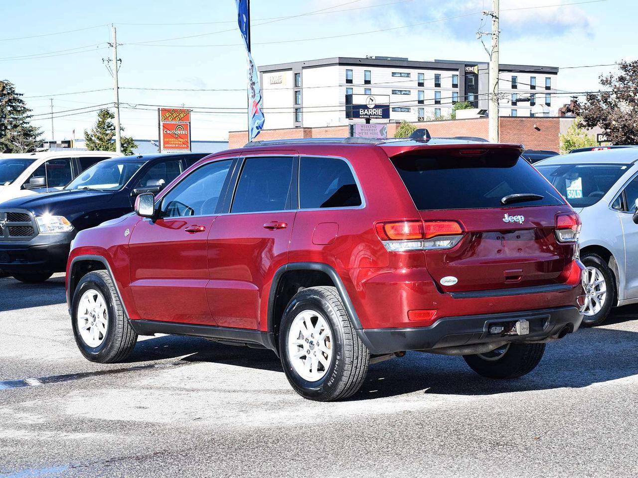 2020 Jeep Grand Cherokee Laredo 4x4 ~Camera ~Bluetooth ~CarPlay ~Blind Spot Photo