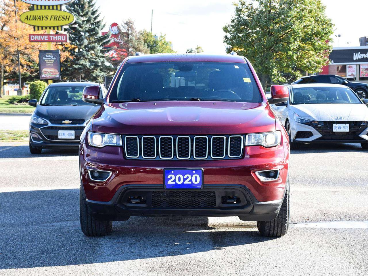 2020 Jeep Grand Cherokee Laredo 4x4 ~Camera ~Bluetooth ~CarPlay ~Blind Spot Photo5