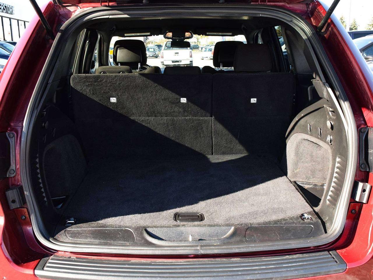 2020 Jeep Grand Cherokee Laredo 4x4 ~Camera ~Bluetooth ~CarPlay ~Blind Spot Photo
