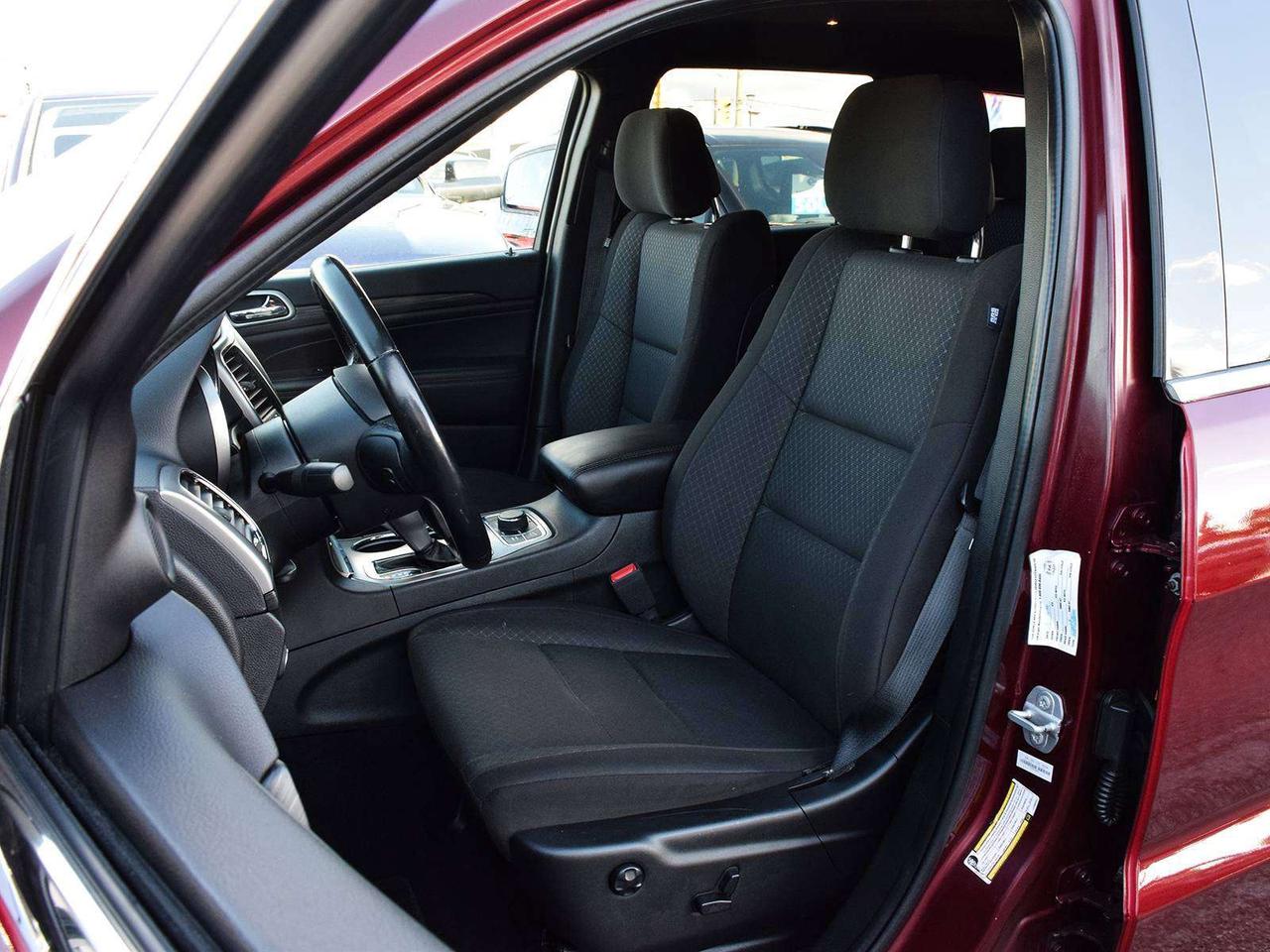 2020 Jeep Grand Cherokee Laredo 4x4 ~Camera ~Bluetooth ~CarPlay ~Blind Spot Photo