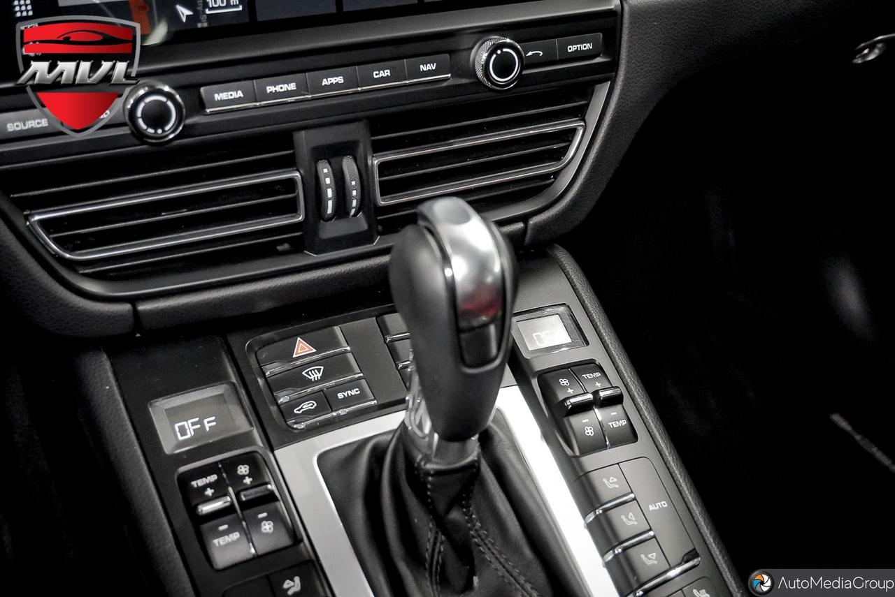 2020 Porsche Macan Base 4dr All-Wheel Drive Photo