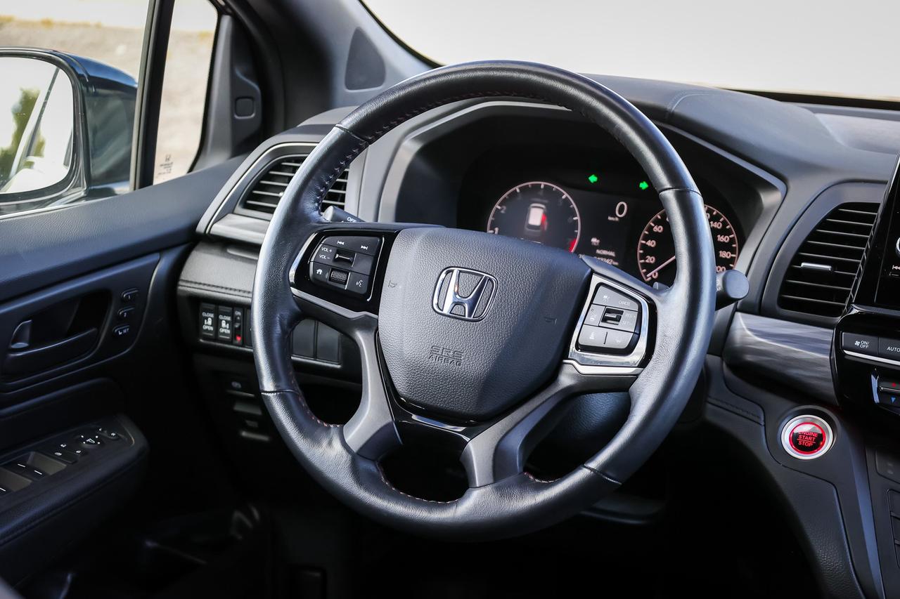 2025 Honda Odyssey Sport-L Passenger Van Photo