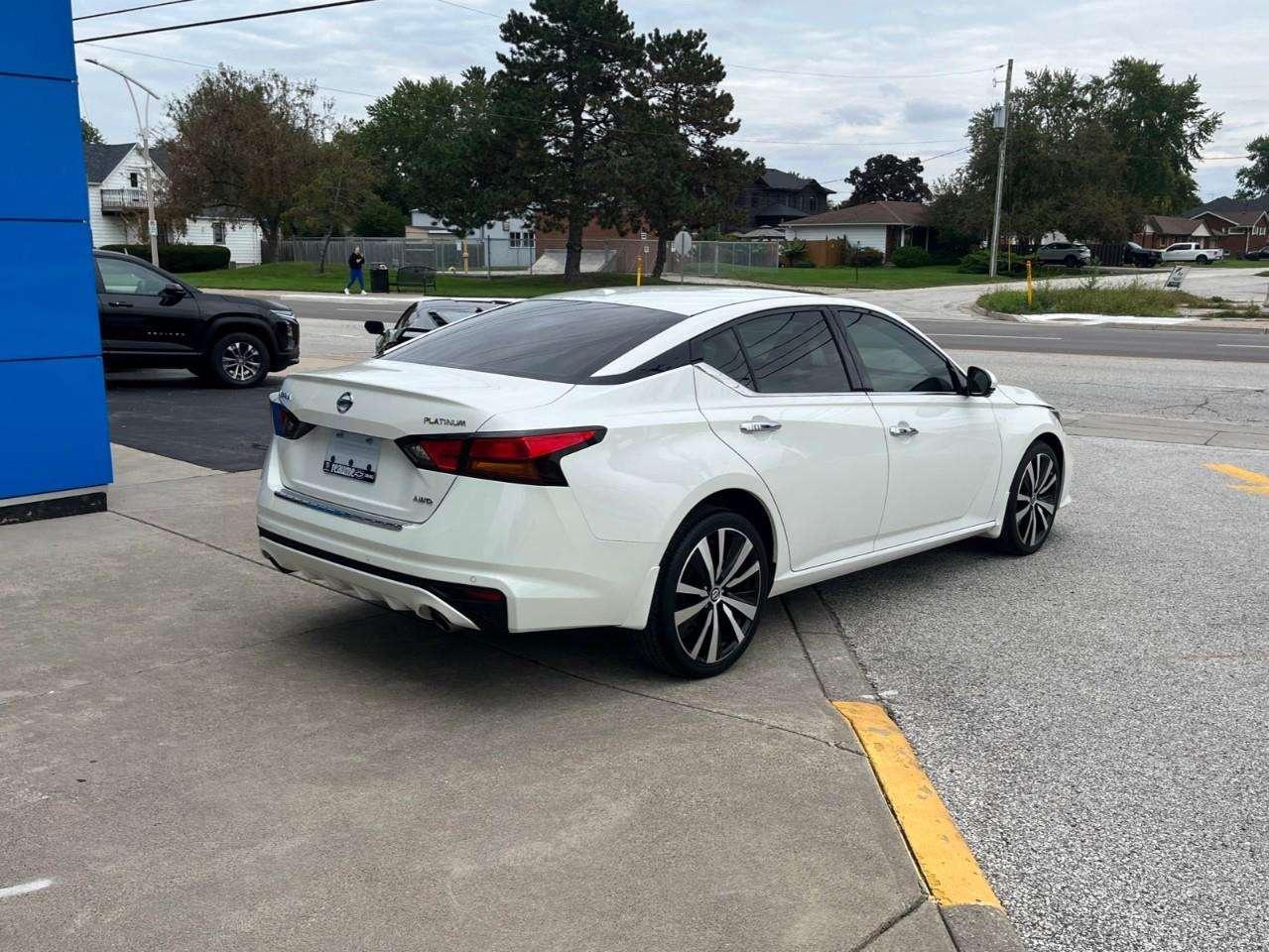 2020 Nissan Altima 2.5 PLATINUM ALL WHEEL DRIVE Photo