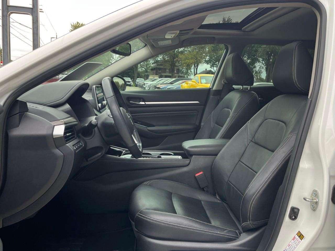 2020 Nissan Altima 2.5 PLATINUM ALL WHEEL DRIVE Photo