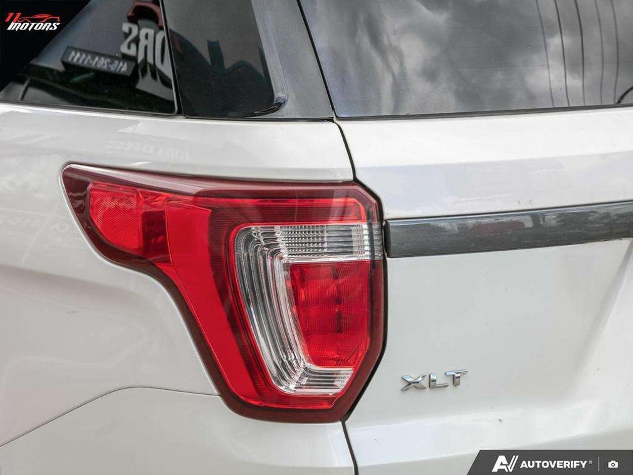 2019 Ford Explorer XLT 4WD   CLEAN CARFAX Photo
