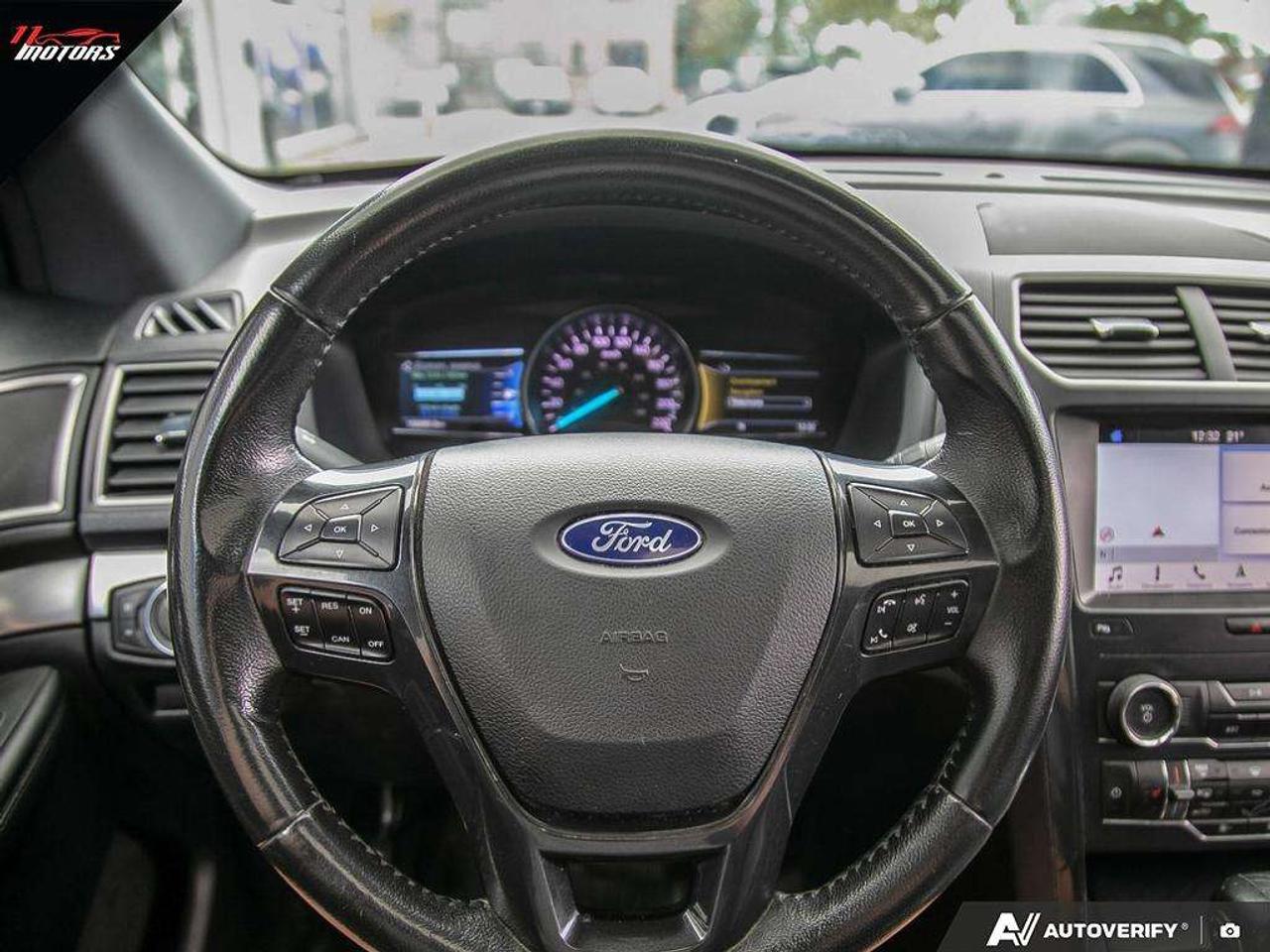 2019 Ford Explorer XLT 4WD   CLEAN CARFAX Photo
