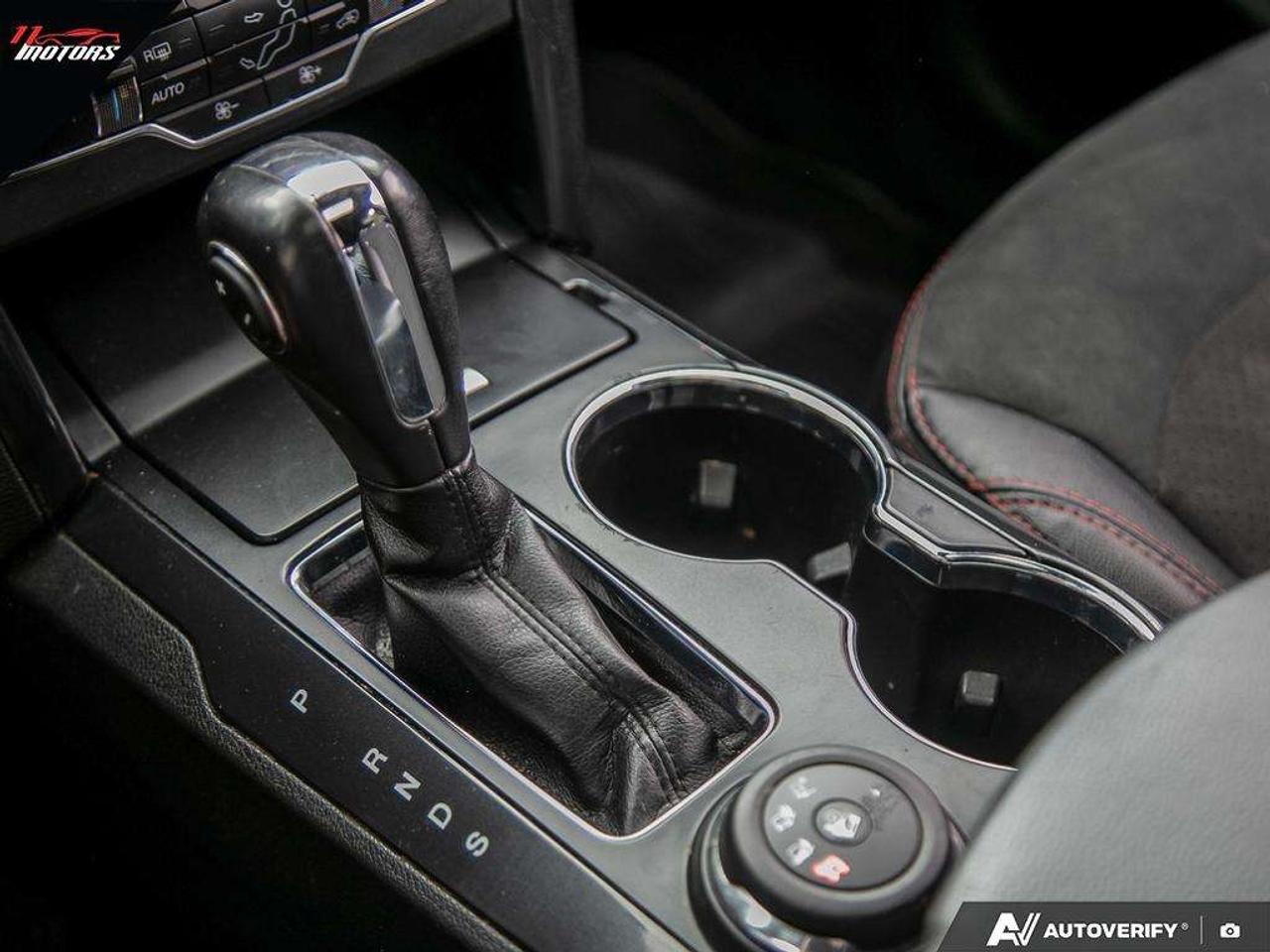 2019 Ford Explorer XLT 4WD   CLEAN CARFAX Photo