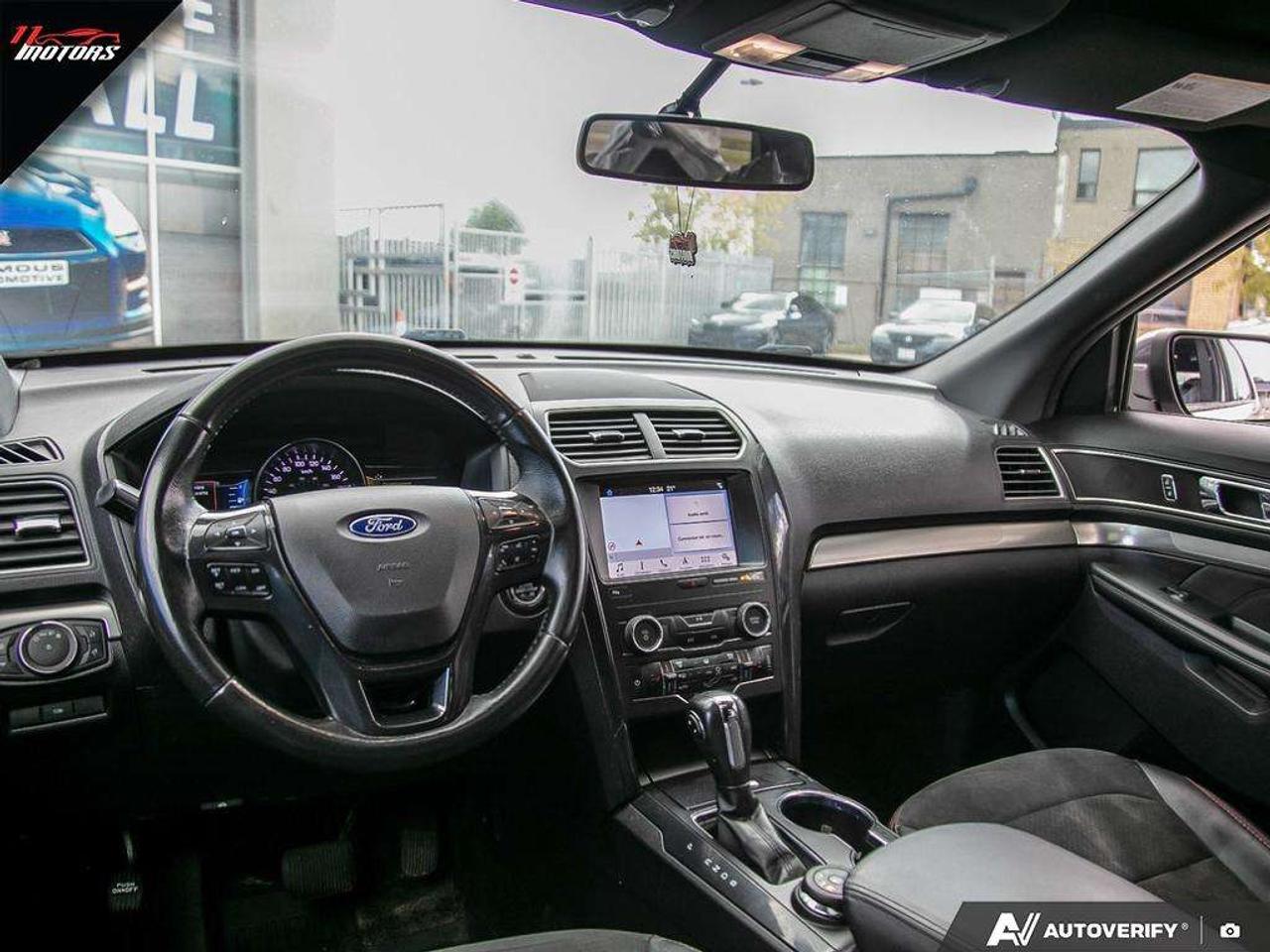 2019 Ford Explorer XLT 4WD   CLEAN CARFAX Photo