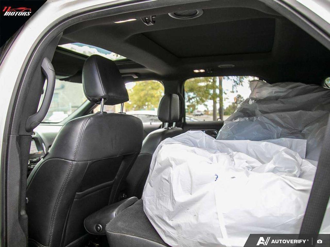 2019 Ford Explorer XLT 4WD   CLEAN CARFAX Photo