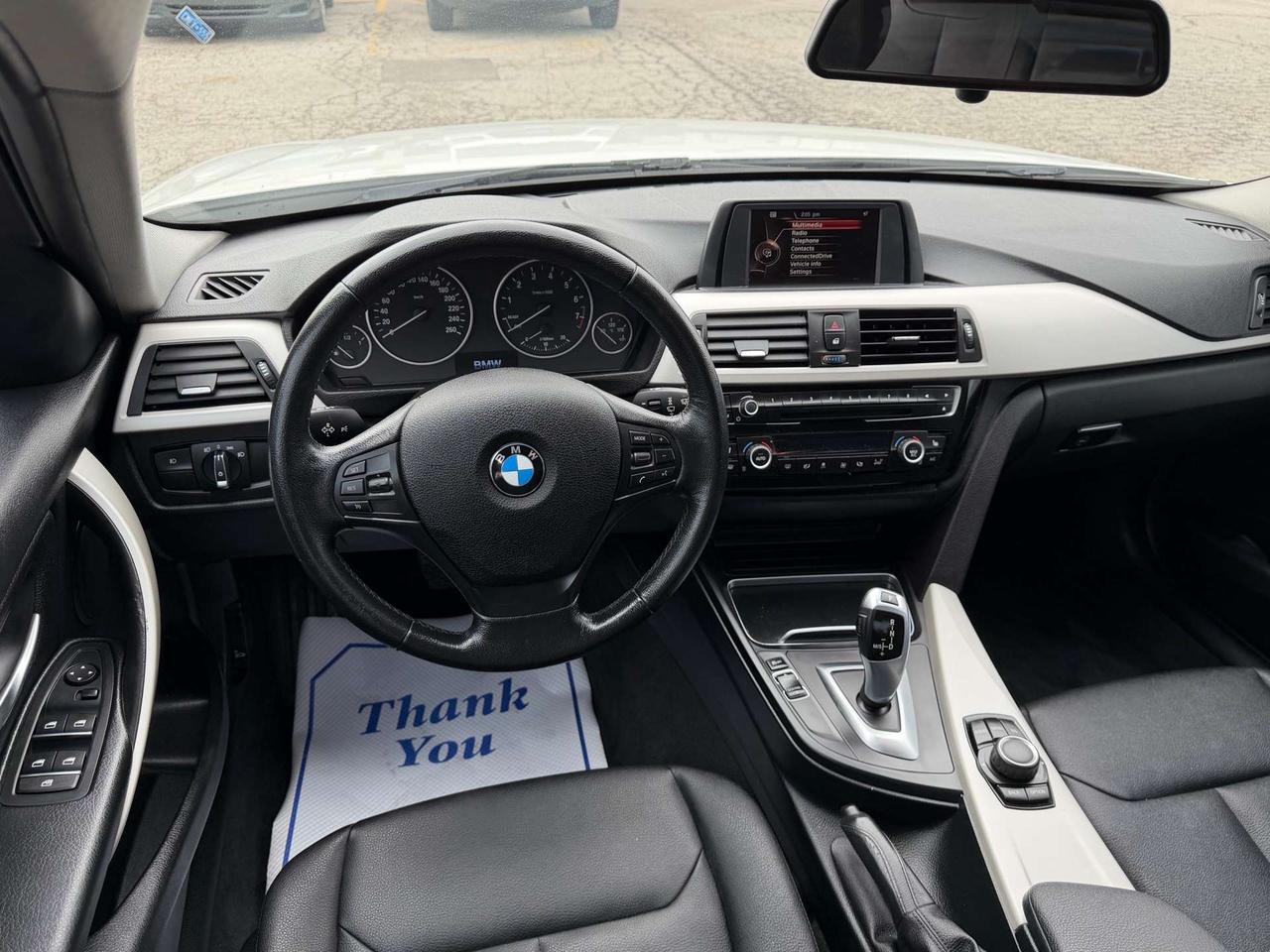 2016 BMW 3 Series 320i xDrive ~ NO ACCIDENTS ~ SAFETY INCLUDED Photo4