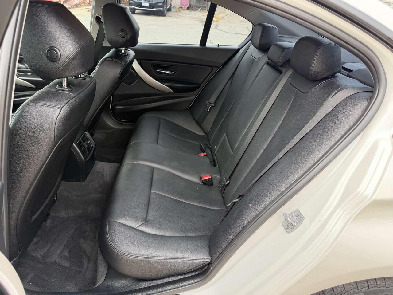 2016 BMW 3 Series 320i xDrive ~ NO ACCIDENTS ~ SAFETY INCLUDED Photo