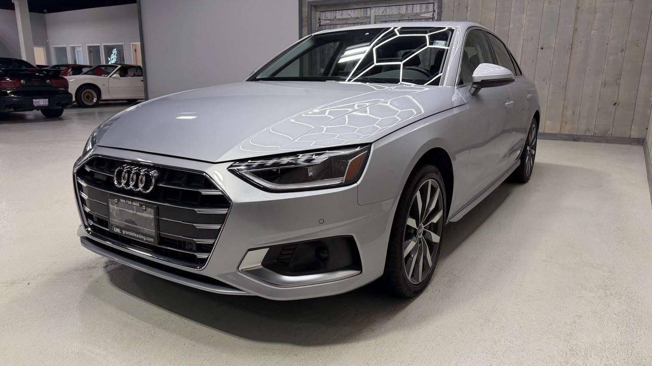 2023 Audi A4 Komfort 45 TFSI quattro Photo5