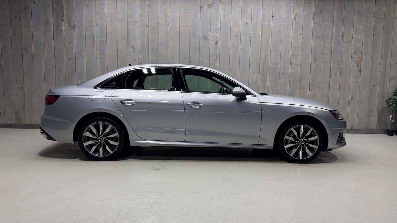 2023 Audi A4 Komfort 45 TFSI quattro Photo
