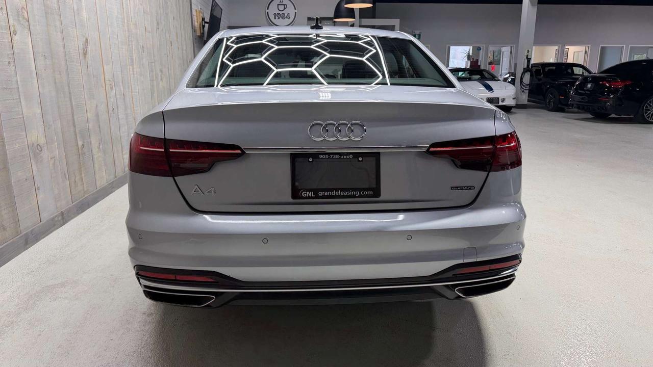 2023 Audi A4 Komfort 45 TFSI quattro Photo