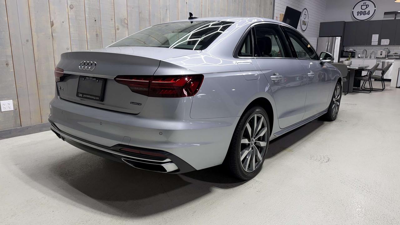 2023 Audi A4 Komfort 45 TFSI quattro Photo