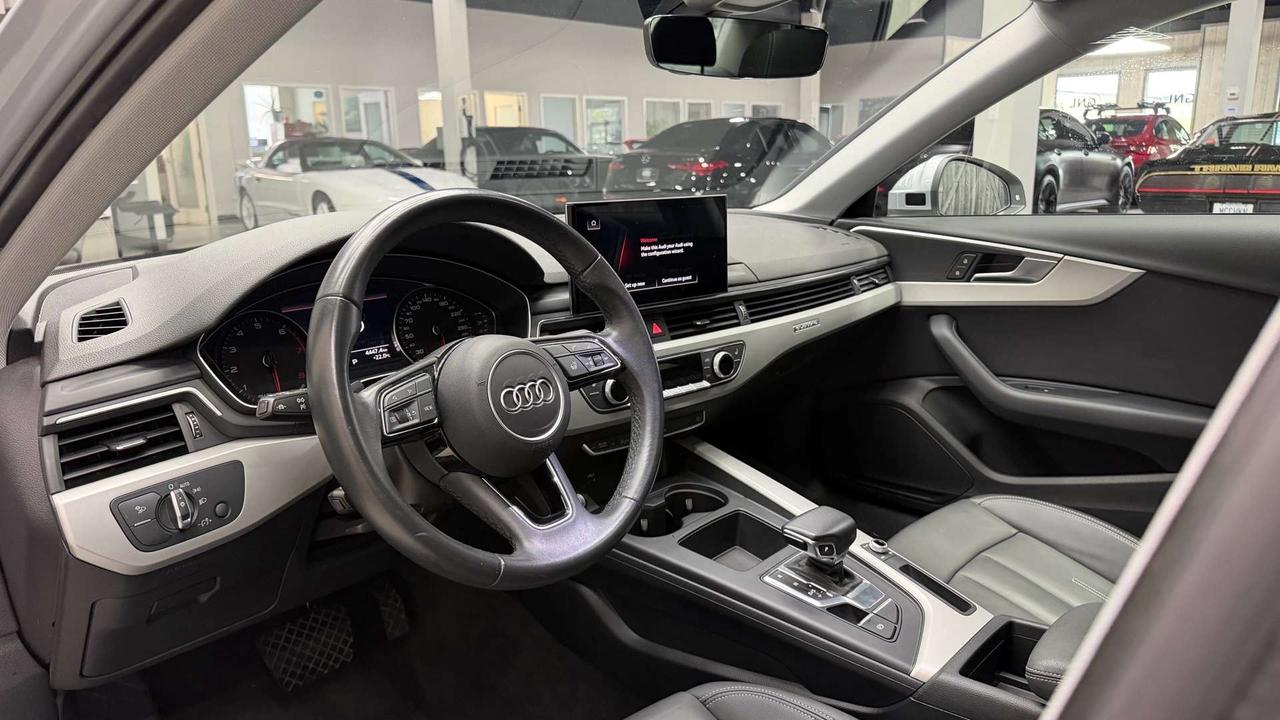 2023 Audi A4 Komfort 45 TFSI quattro Photo
