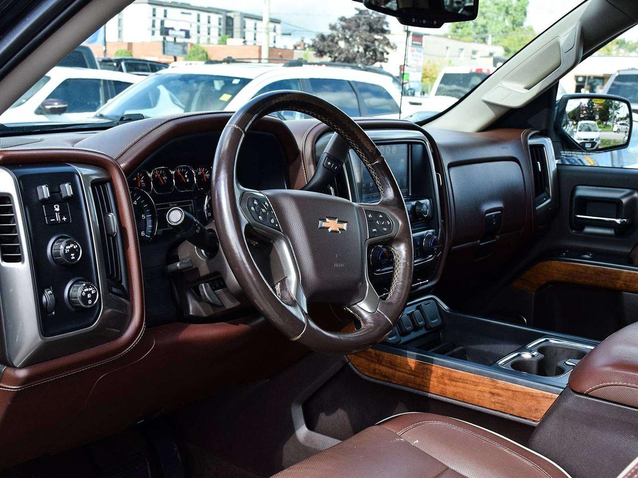 2018 Chevrolet Silverado 1500 High Country Crew Cab 4x4 ~Nav ~Leather ~Sunroof Photo