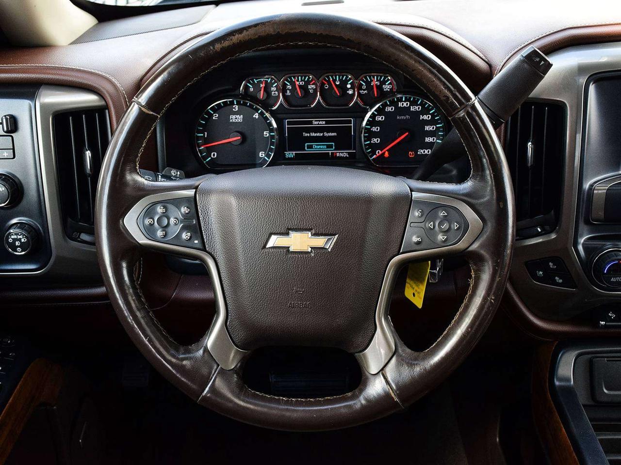 2018 Chevrolet Silverado 1500 High Country Crew Cab 4x4 ~Nav ~Leather ~Sunroof Photo