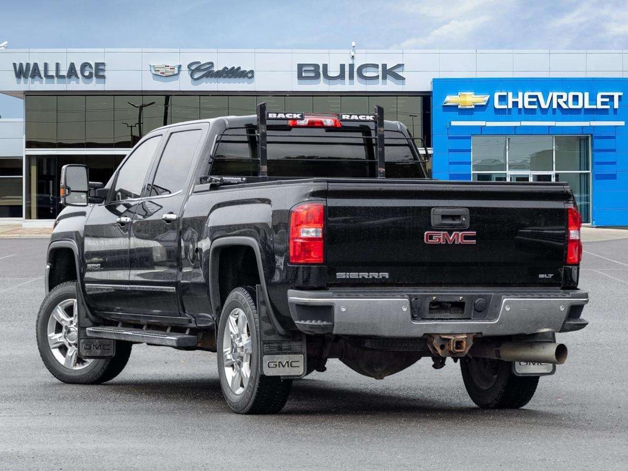 2018 GMC SIERRA 2500HD 4WD Crew Cab Standard Box SLT Photo