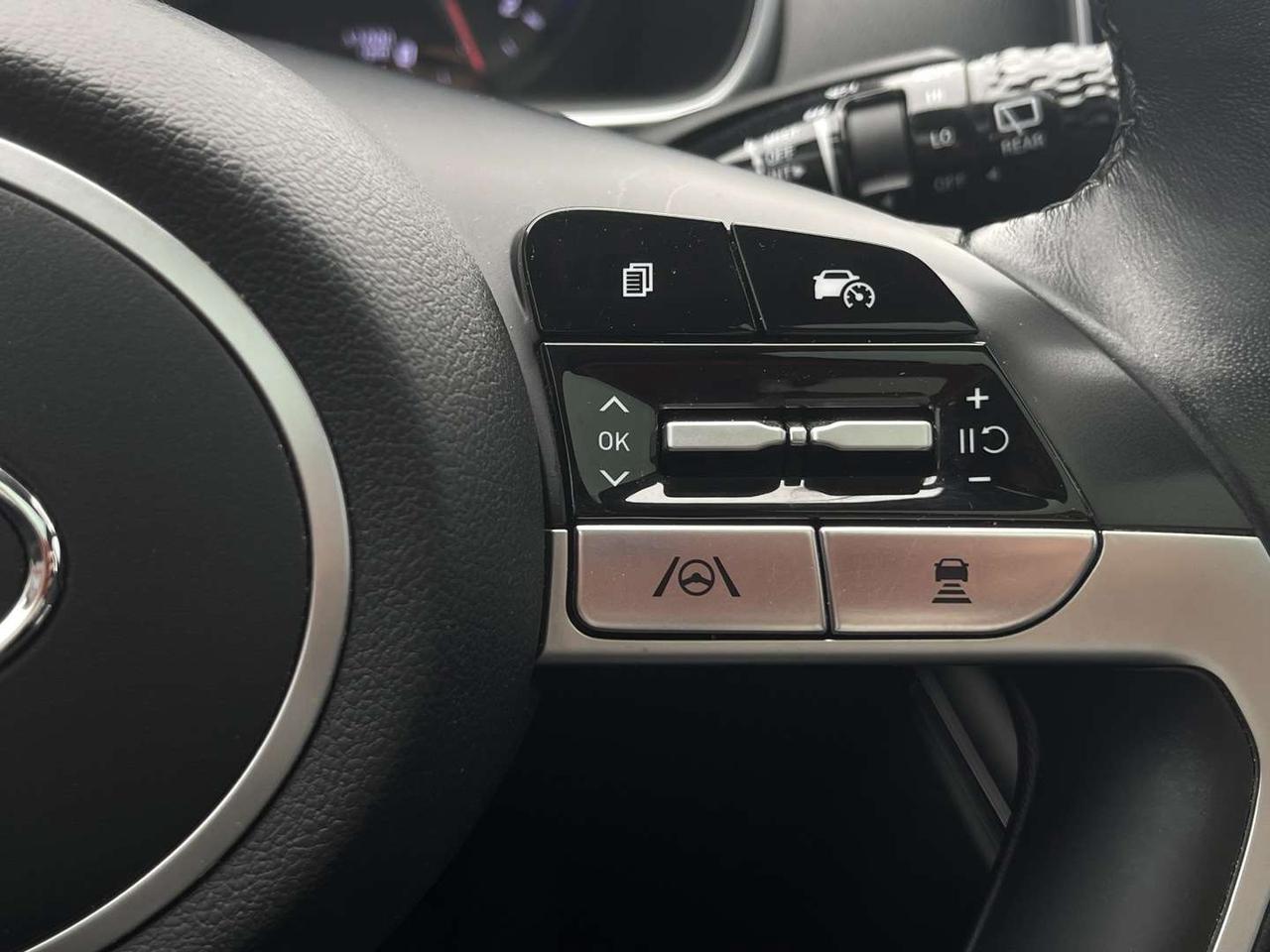 2023 Hyundai Tucson Preferred w/Trend Pkg AWD Pearl White    Leather   Pano Roof   Htd Steering Photo
