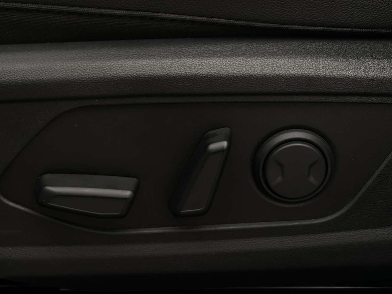2023 Hyundai Tucson Preferred w/Trend Pkg AWD Pearl White    Leather   Pano Roof   Htd Steering Photo