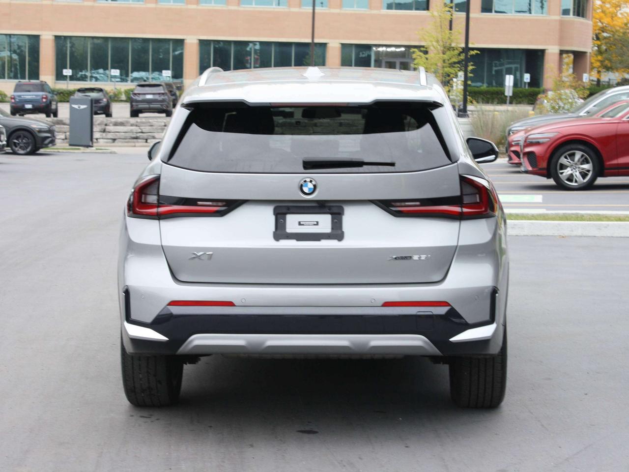2023 BMW X1 xDrive Sports Activity Photo4