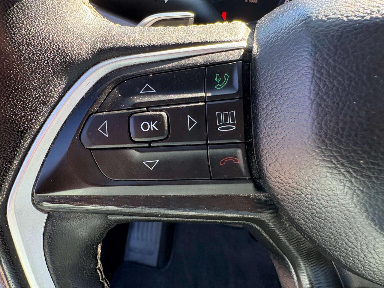 2024 Jeep Grand Cherokee Altitude - htd seat/wheel - wireless charger Photo