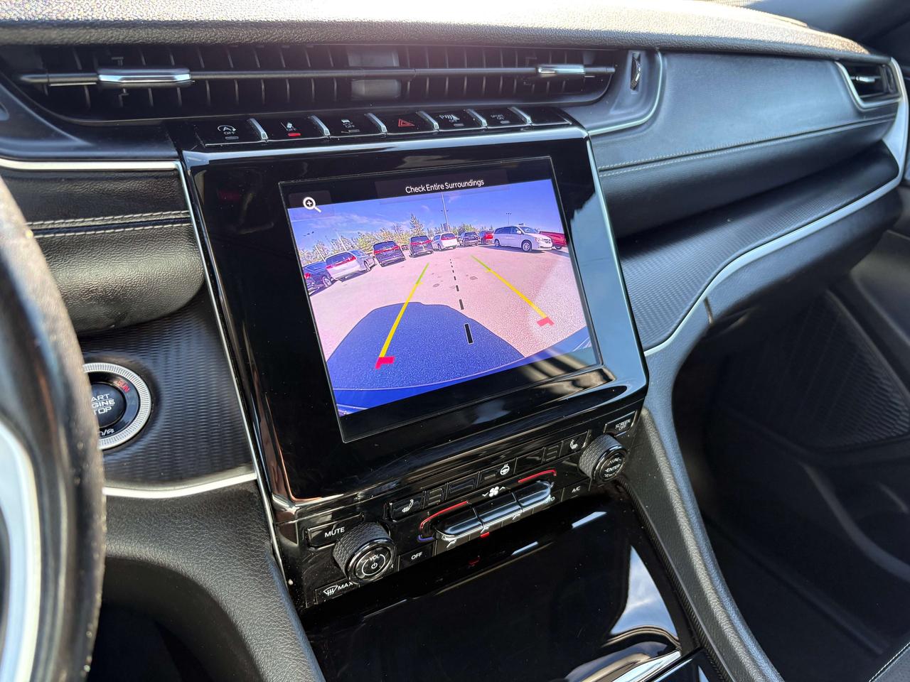 2024 Jeep Grand Cherokee Altitude - htd seat/wheel - wireless charger Photo