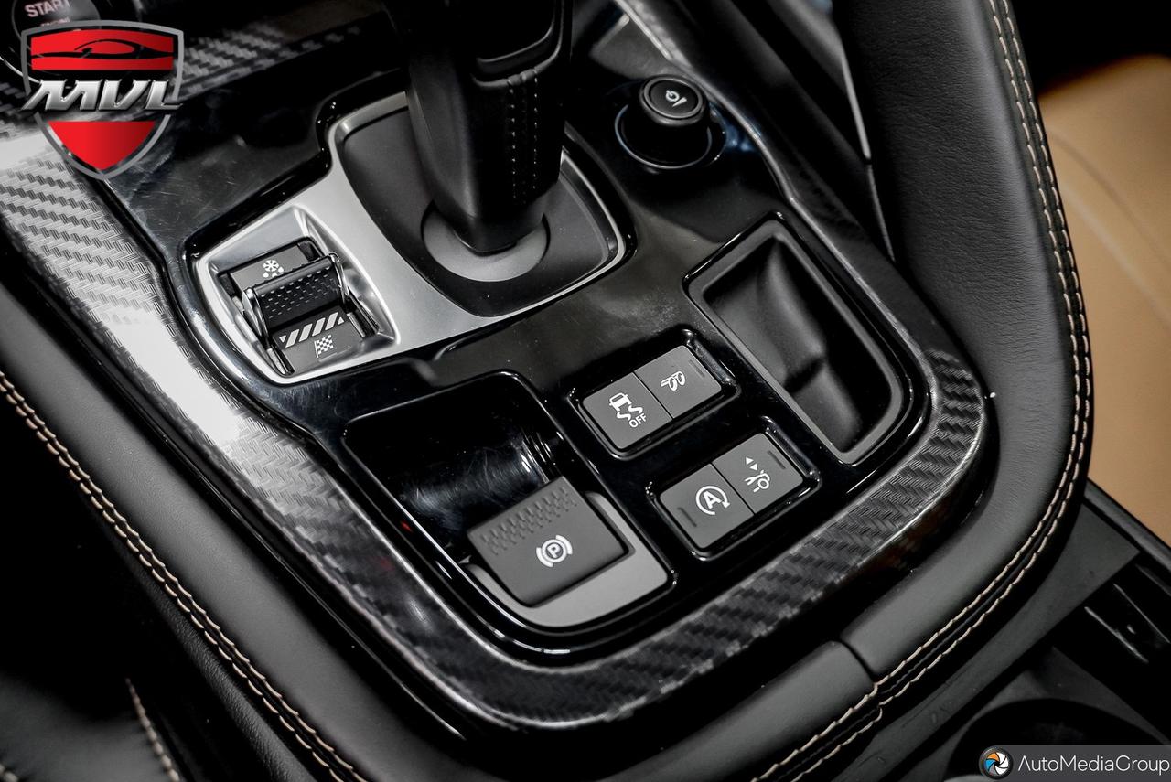 2016 Jaguar F-Type R (A8) 2dr All-Wheel Drive Coupe Photo