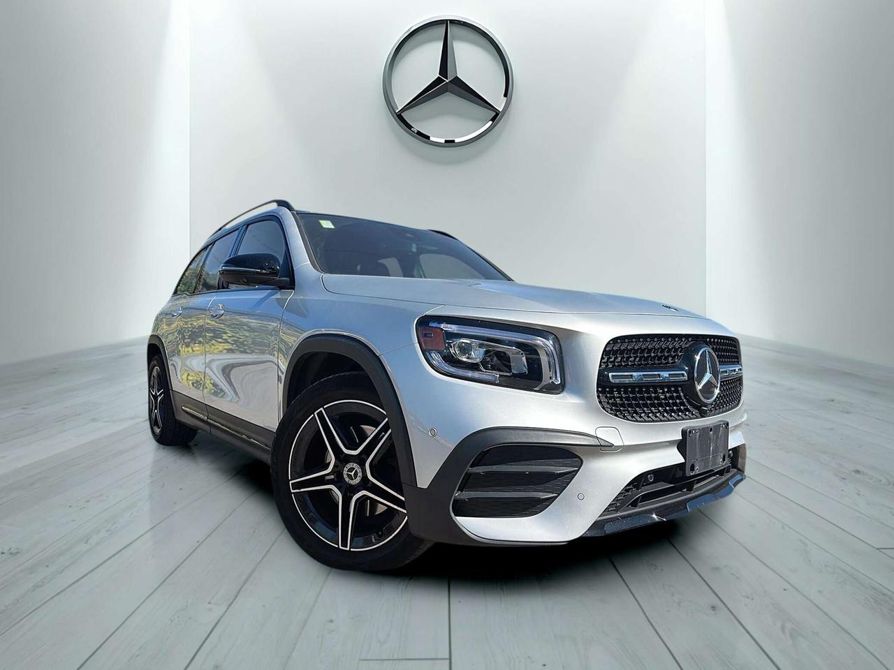 2022 Mercedes-Benz GLB GLB 250 4MATIC SUV Premium, Night Pkg. Navigation, 360 Camera Photo