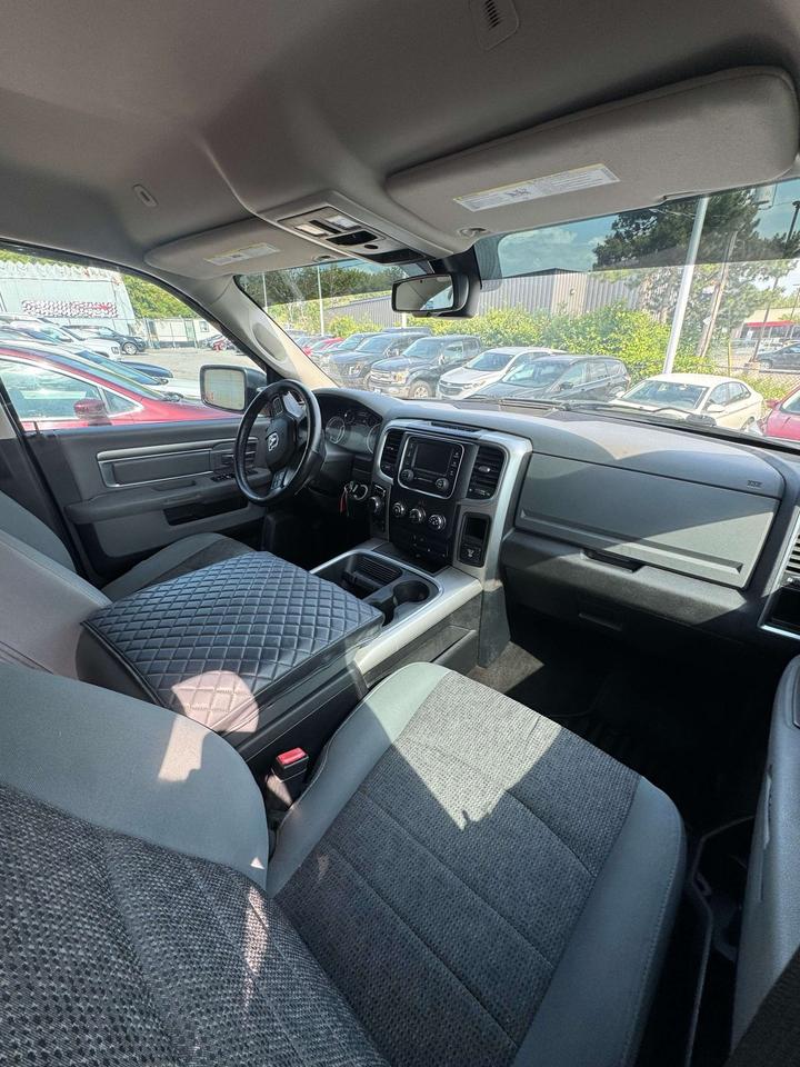 2017 RAM 1500 4WD Crew Cab SLT 6'4 Box Photo