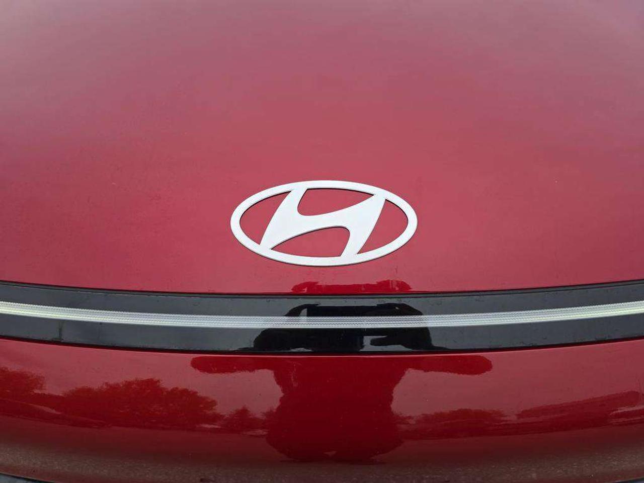 2025 Hyundai KONA Preferred Trend   NO ACCIDENTS LTHR S.ROOF 8.1L/100KM Photo