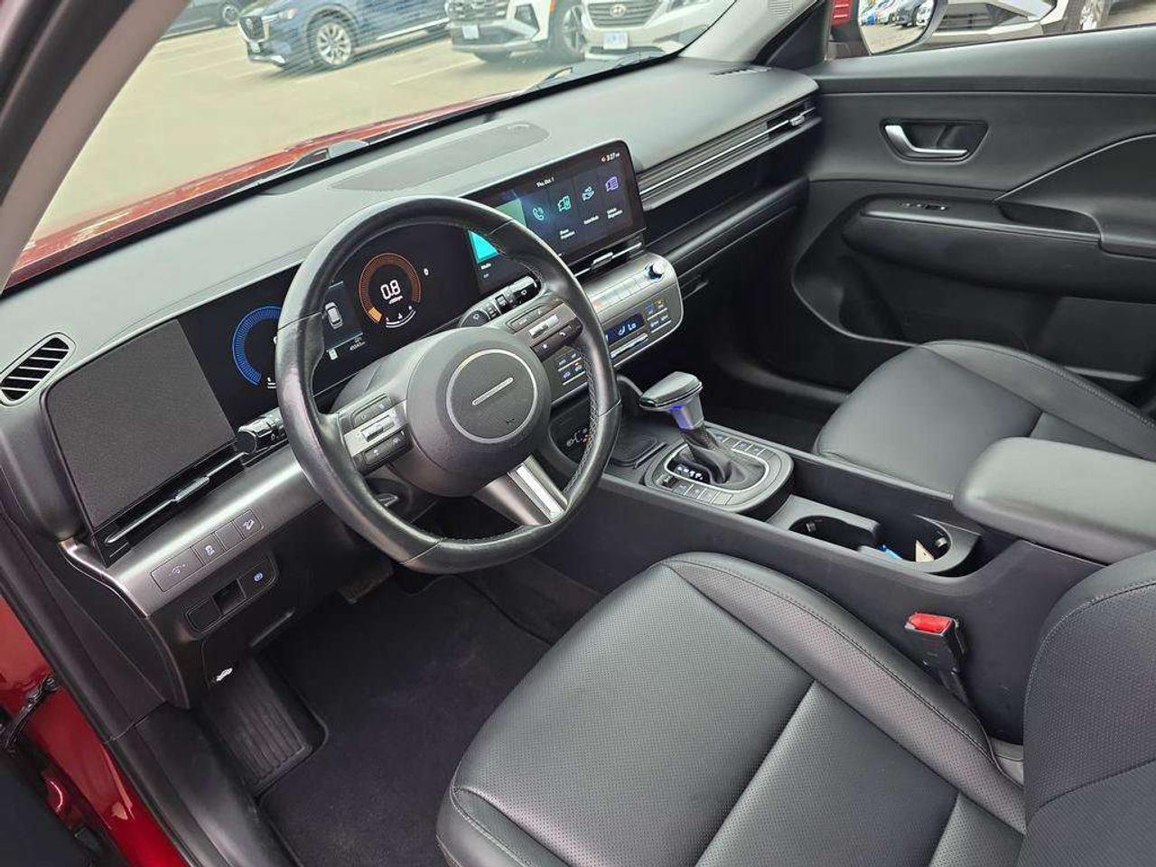2025 Hyundai KONA Preferred Trend   NO ACCIDENTS LTHR S.ROOF 8.1L/100KM Photo
